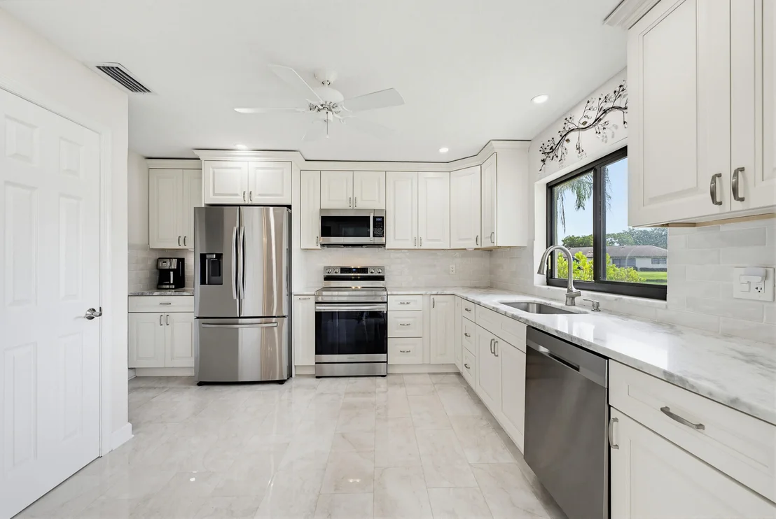 Photo of Unit APTB at 4854 Equestrian Circle
