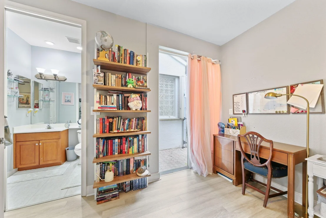 Photo of 19090 Skyridge Circle