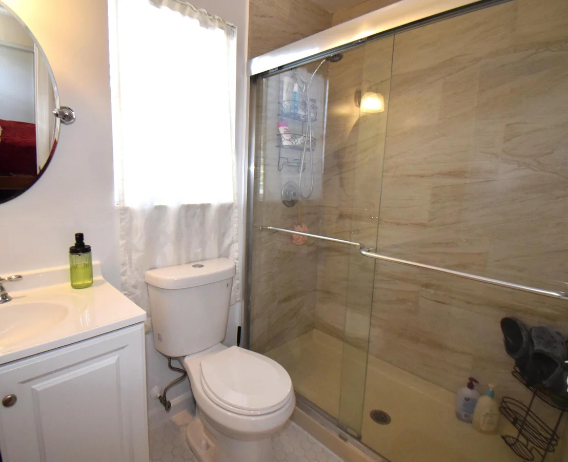 Photo of 4734 Lakeside Circle