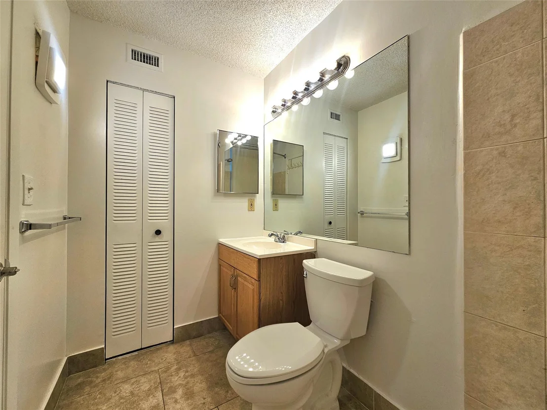 Photo of Unit 10202 at 651 Lyons Road