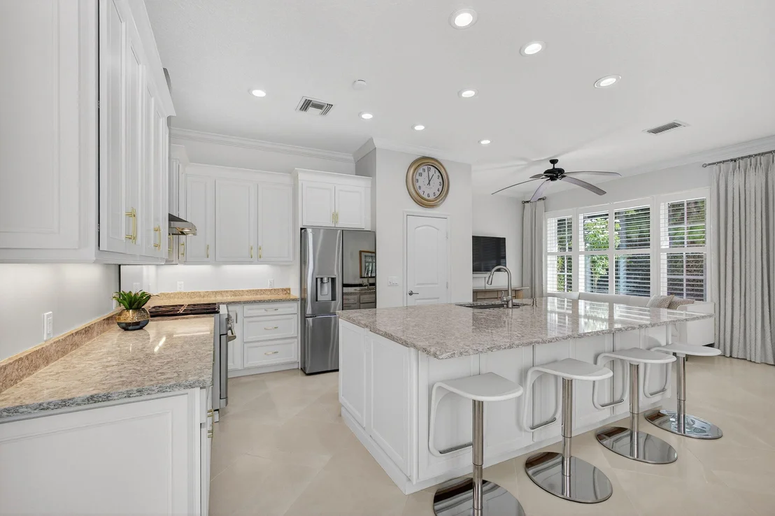 Photo of 934 Augusta Pointe Drive