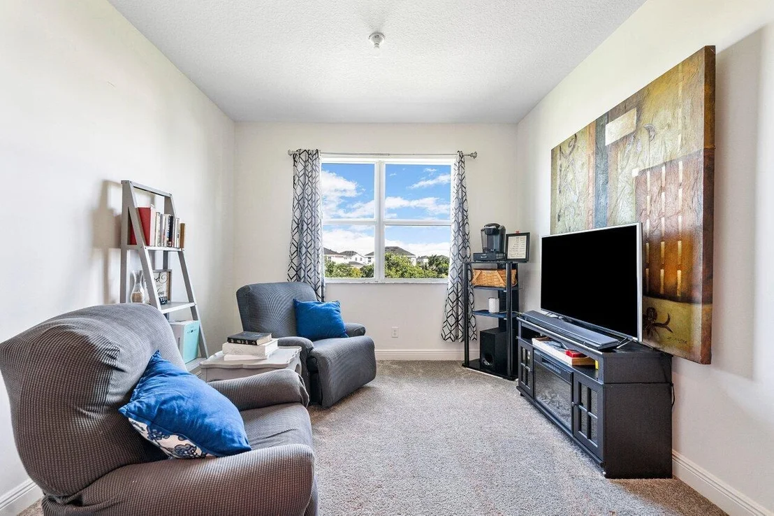 Photo of 868 Honey Oak Court
