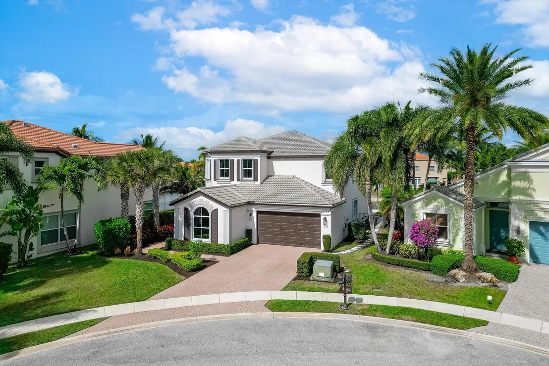 Photo of 9724 Phipps Lane