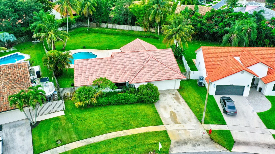 Photo of 5822 Sun Pointe Circle