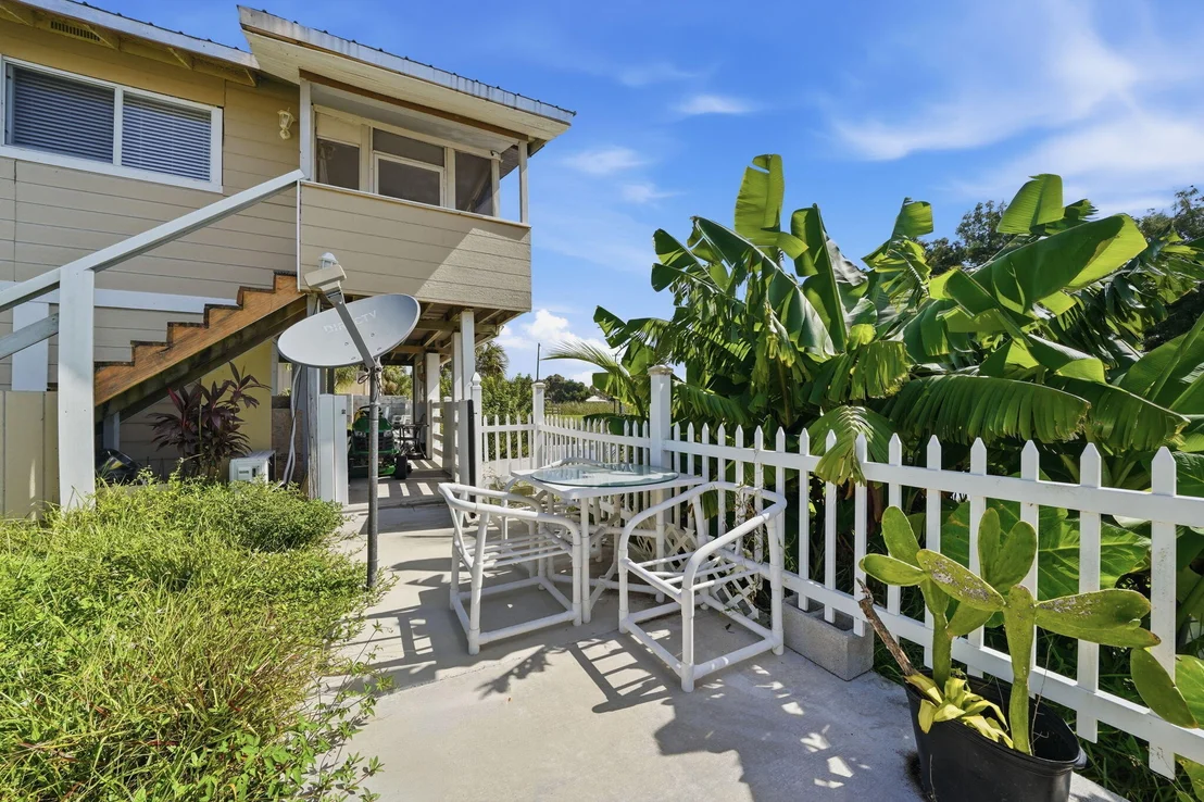 Photo of 1041 PINE Way NE