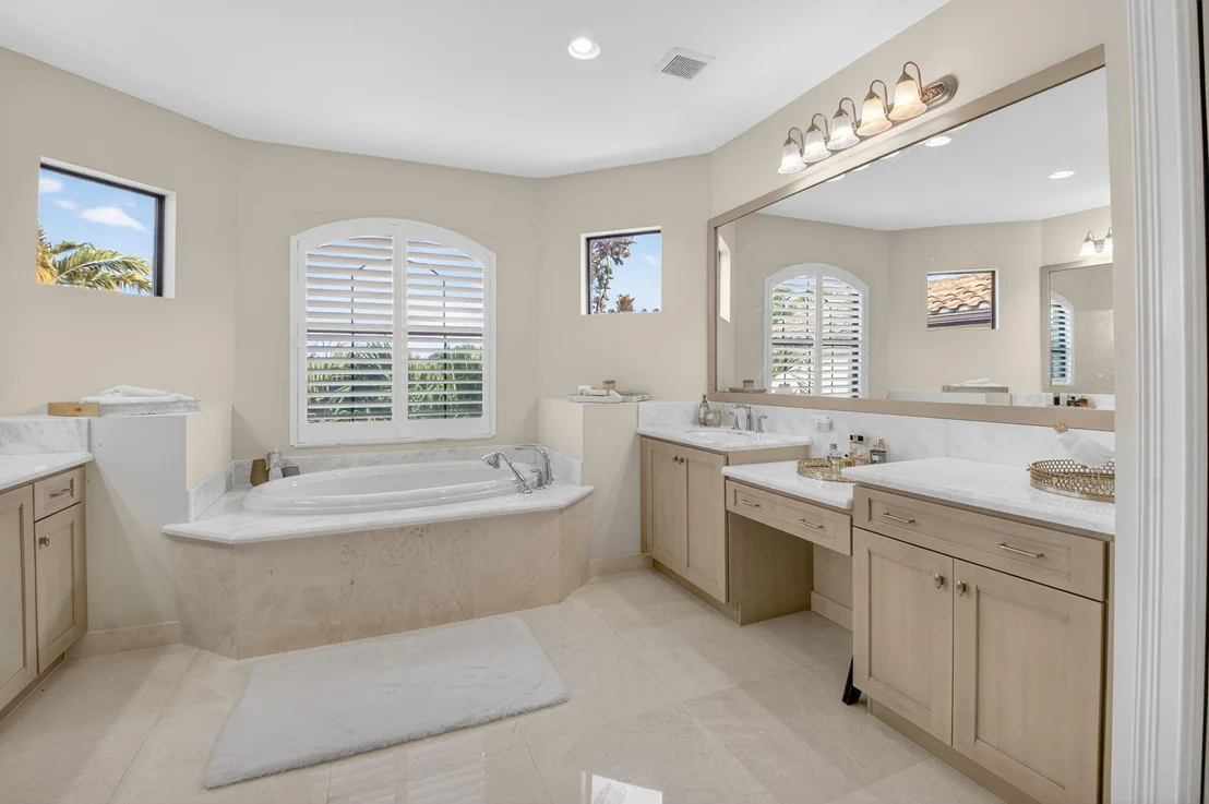 Photo of 16801 Pavilion Way