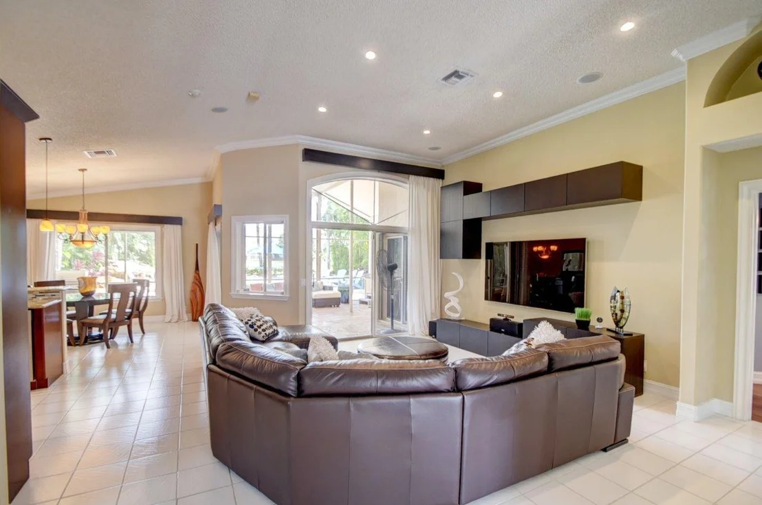 Photo of 4699 NW 7th Place