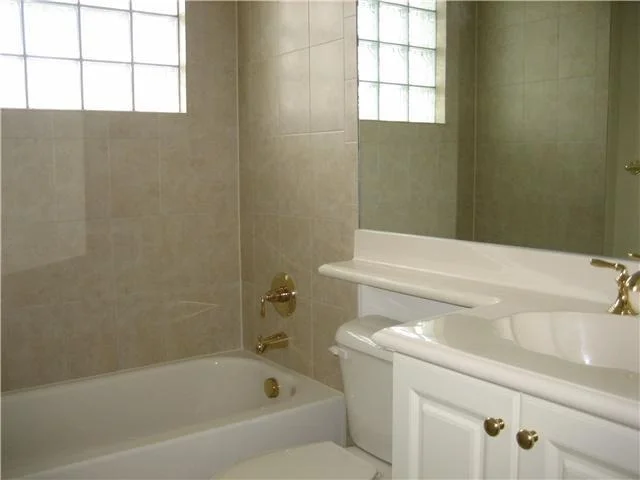 Photo of 6728 Shamrock Trail