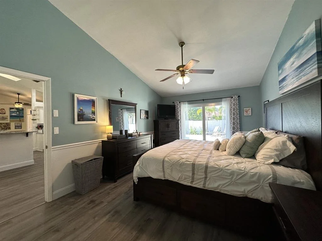 Photo of 455 Seneca Lane