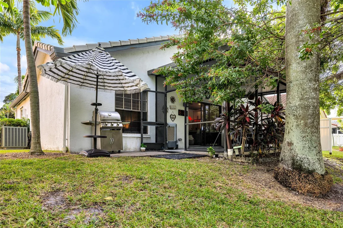 Photo of 5568 American Circle