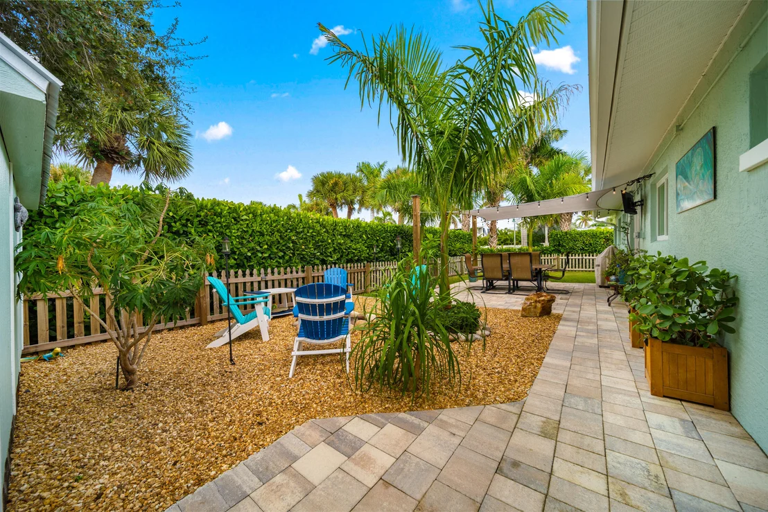 Photo of 1920 Jacaranda Drive