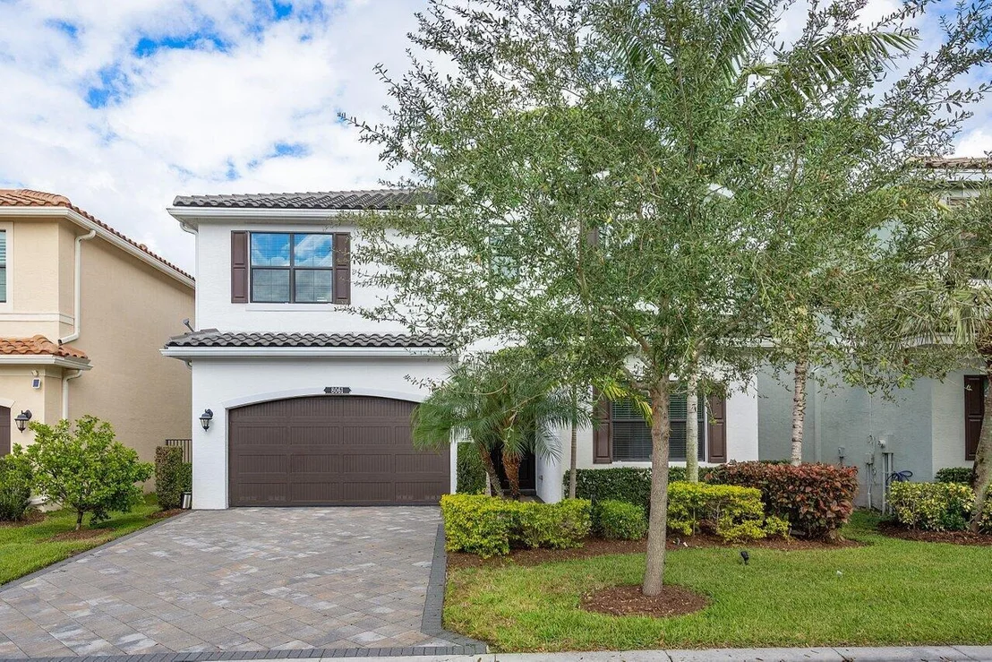 Photo of 8061 Rainforest Jasper Lane