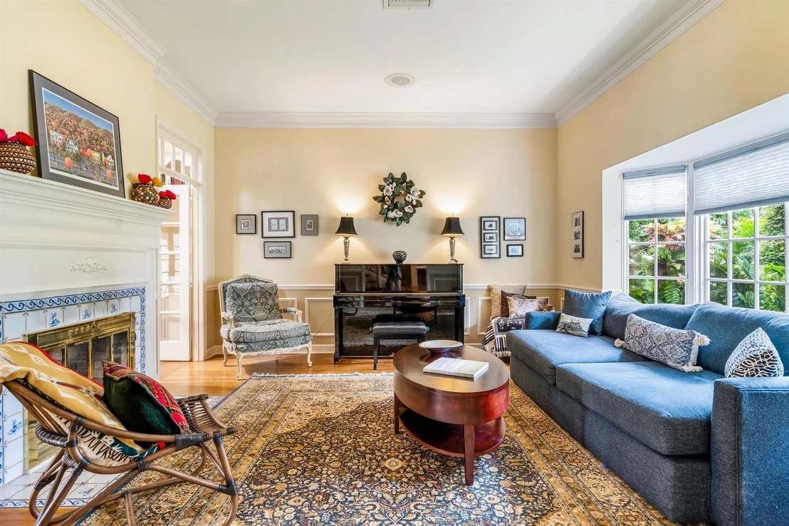 Photo of 1086 Winding River Road