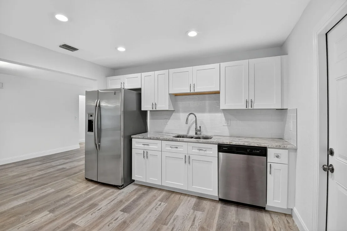 Photo of 6105 Dusenburg Road