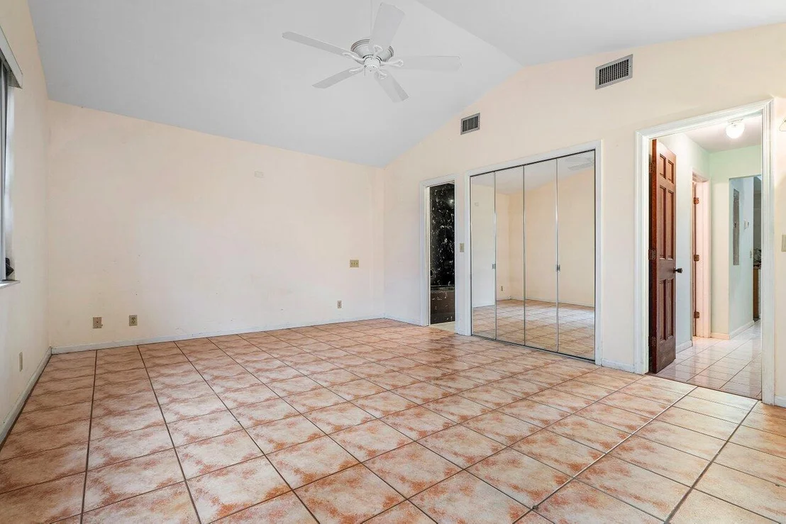 Photo of 4744 Dolphin Drive