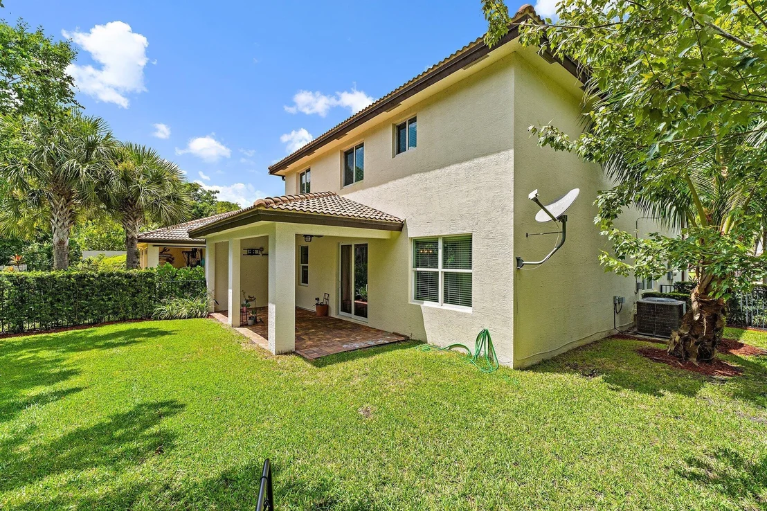 Photo of 7162 Limestone Cay Road