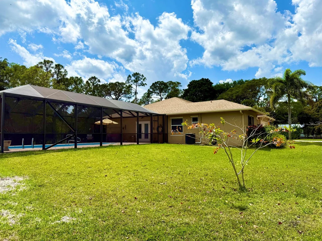 Photo of 13268 151 Lane N