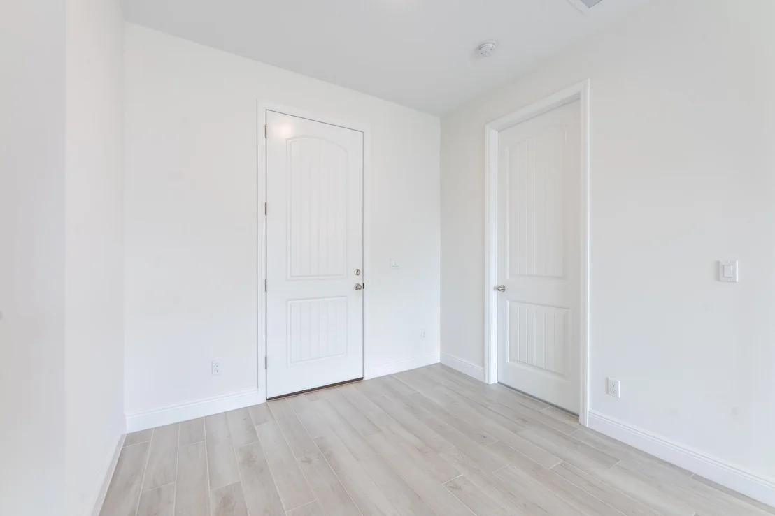 Photo of 5303 Sunset Boulevard