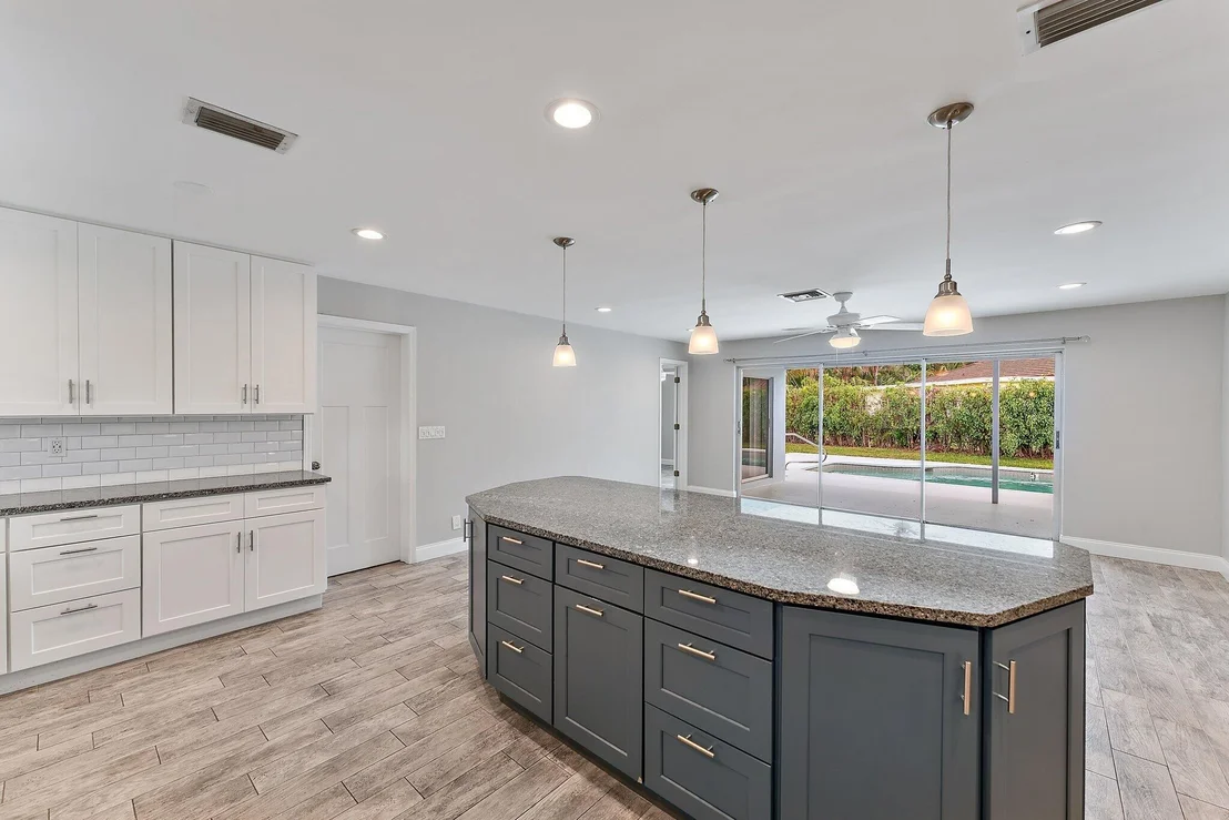 Photo of 538 Dover Road N