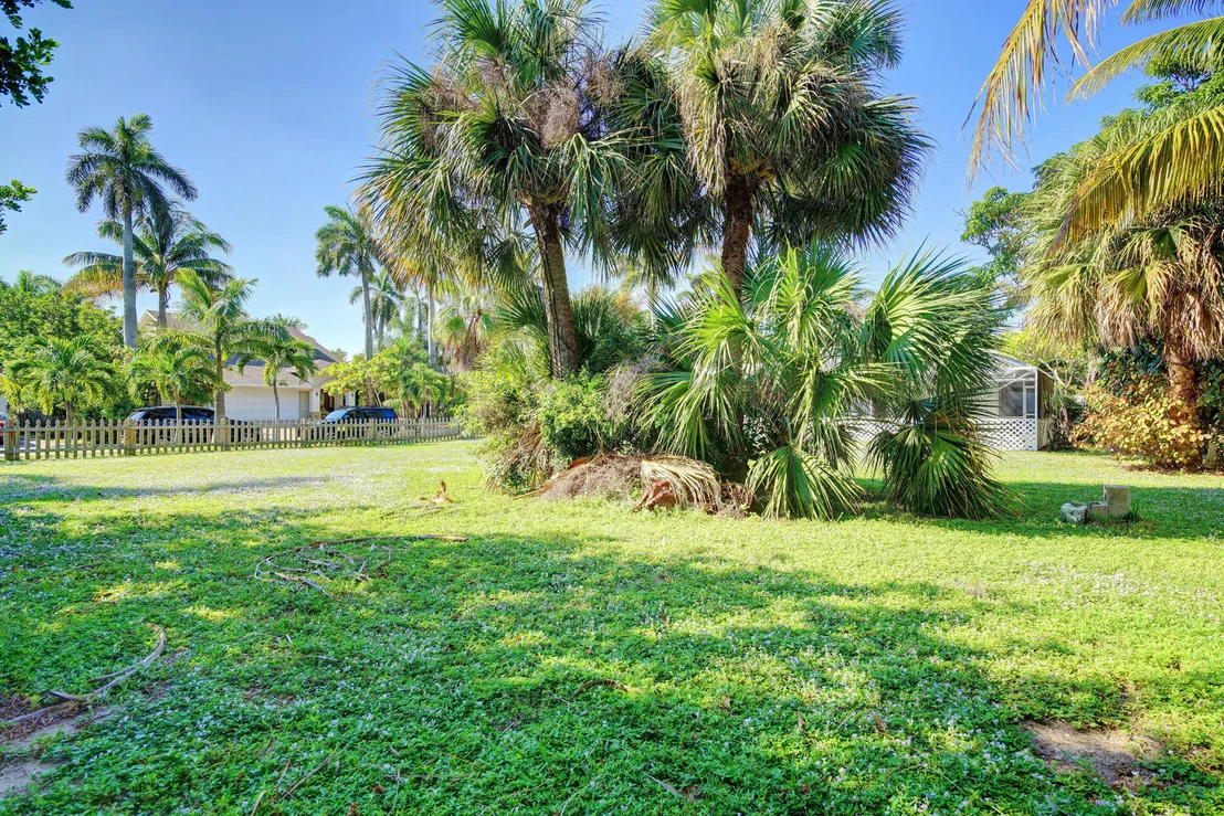 Photo of 631 Lakeside Harbour