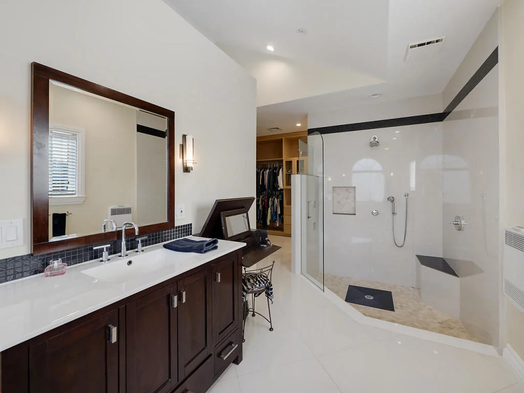 Photo of 939 Jasmine Drive