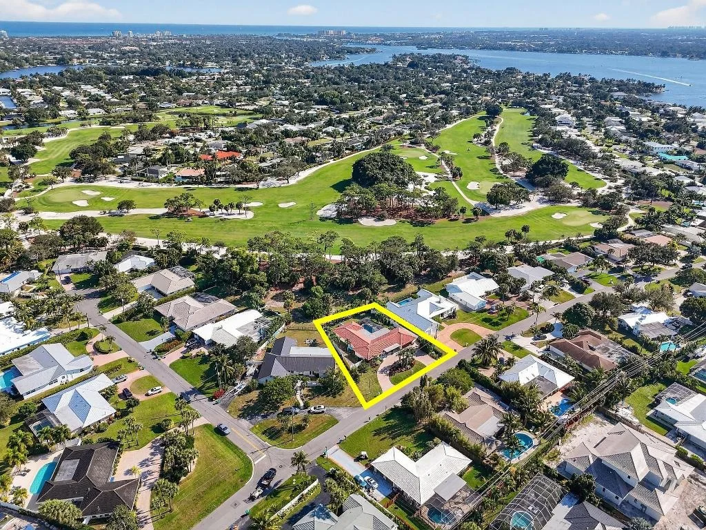 Photo of 198 Golfview Drive