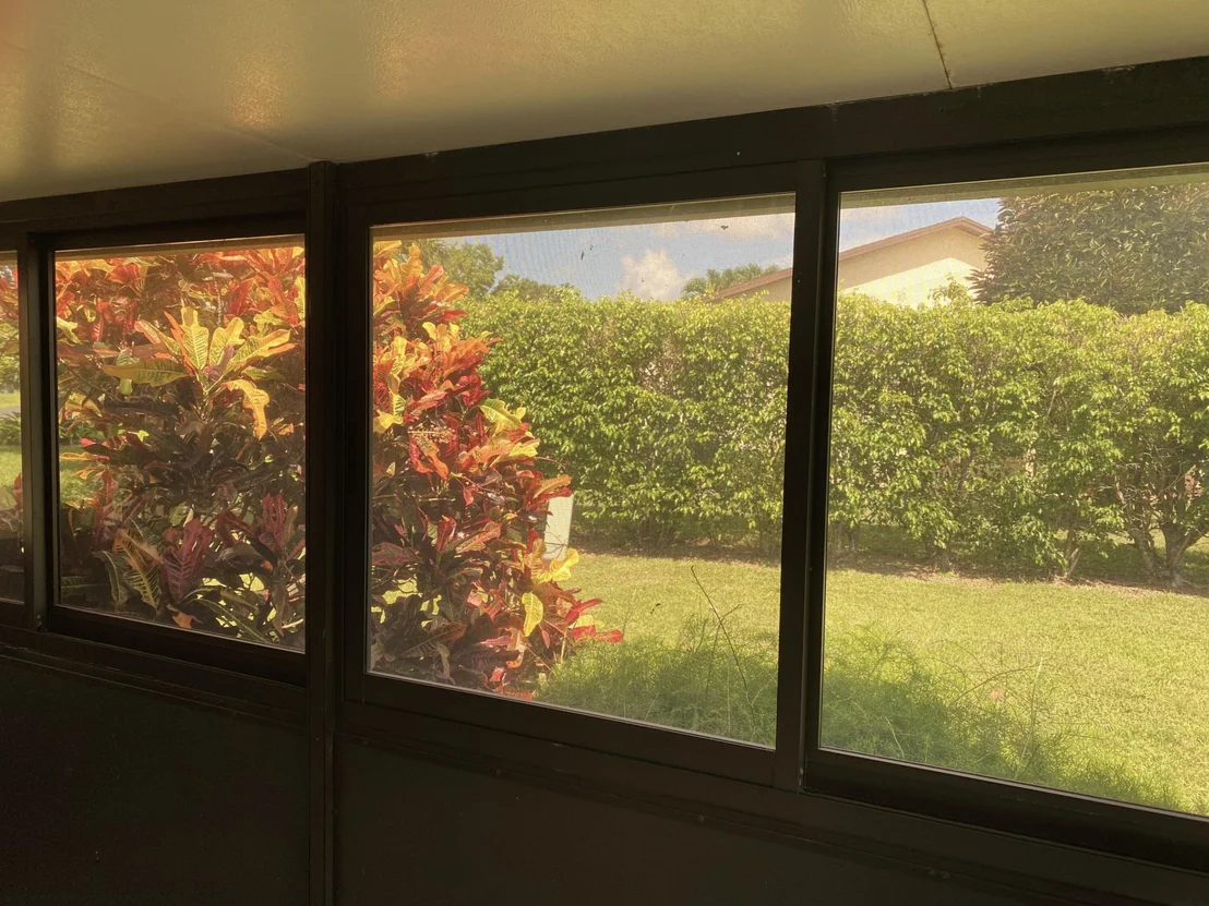 Photo of 5304 Mirror Lakes Boulevard