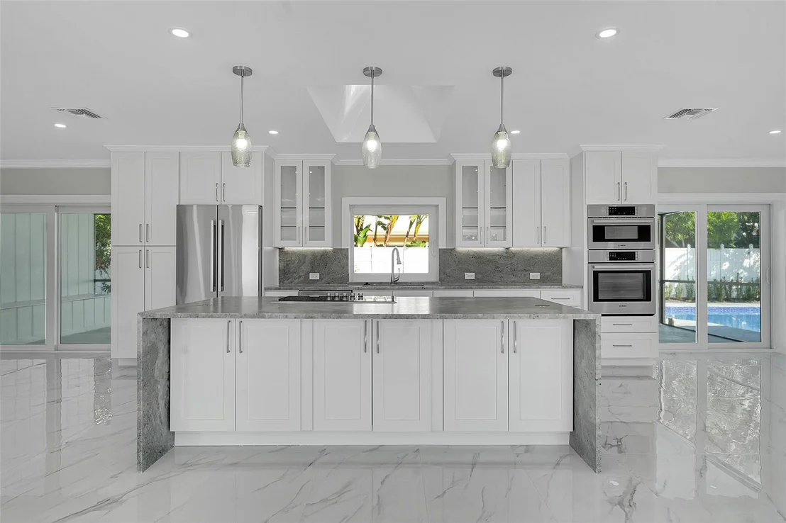 Photo of 1190 Dolphin Road