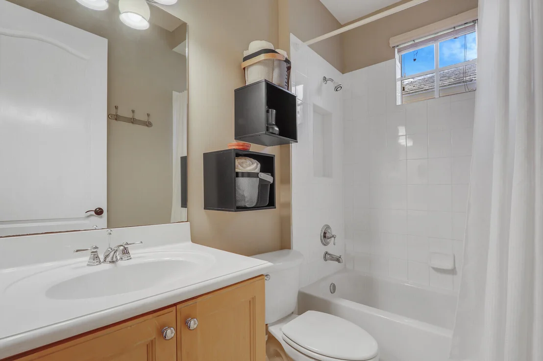 Photo of 122 Inkberry Drive