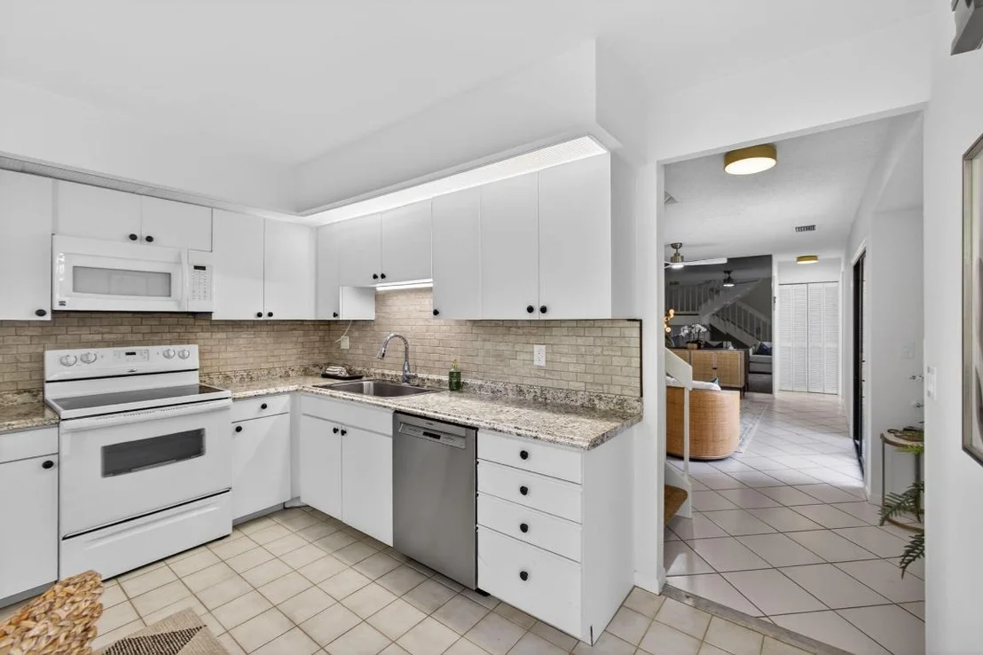 Photo of Unit 2 at 357 Prestwick Circle
