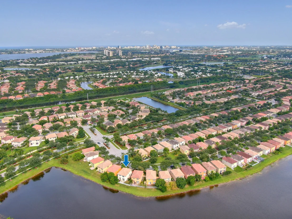 Photo of 4497 Lake Lucerne Circle