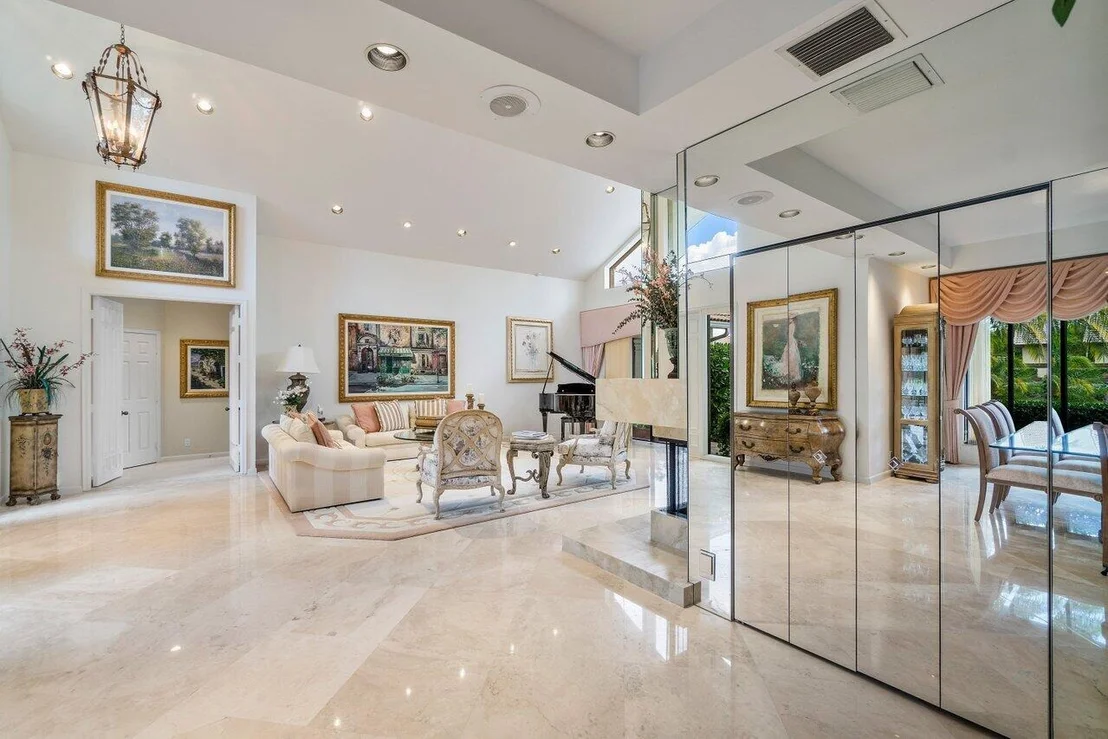 Photo of 7283 Mandarin Drive