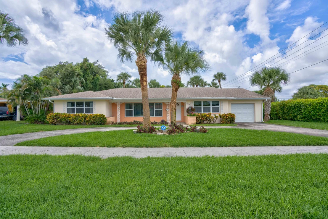 Photo of 452 Date Palm Drive