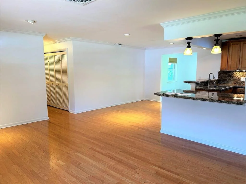 Photo of 368 Beacon Street