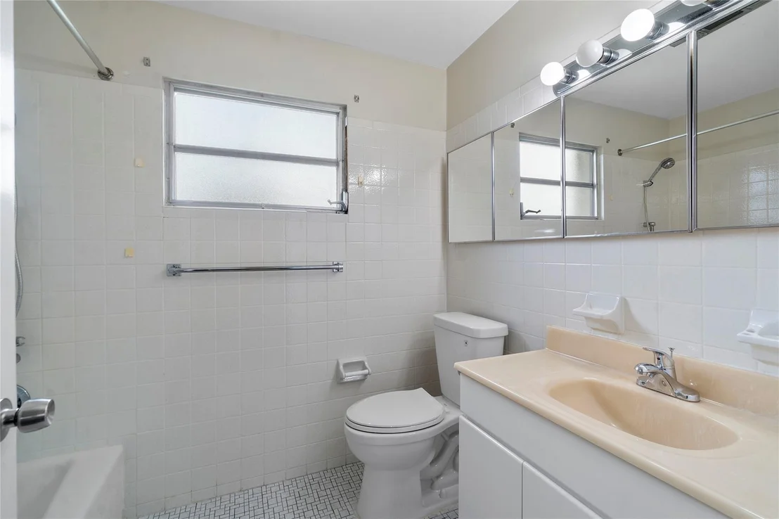Photo of 4401 NW 49th Drive