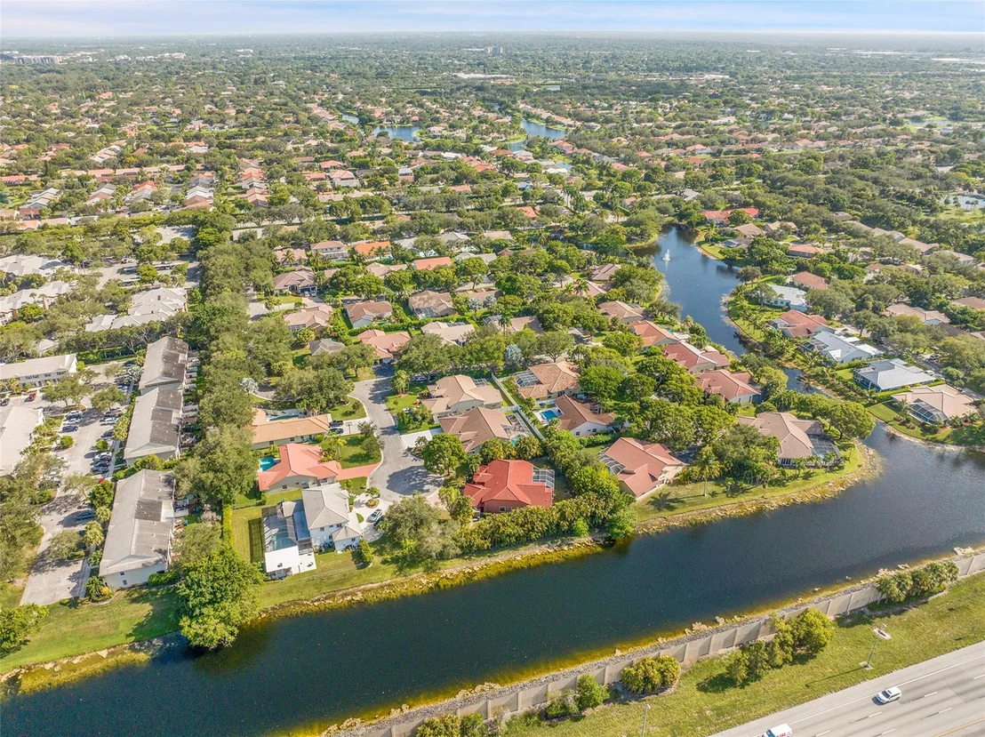 Photo of 10004 NW 57th Place