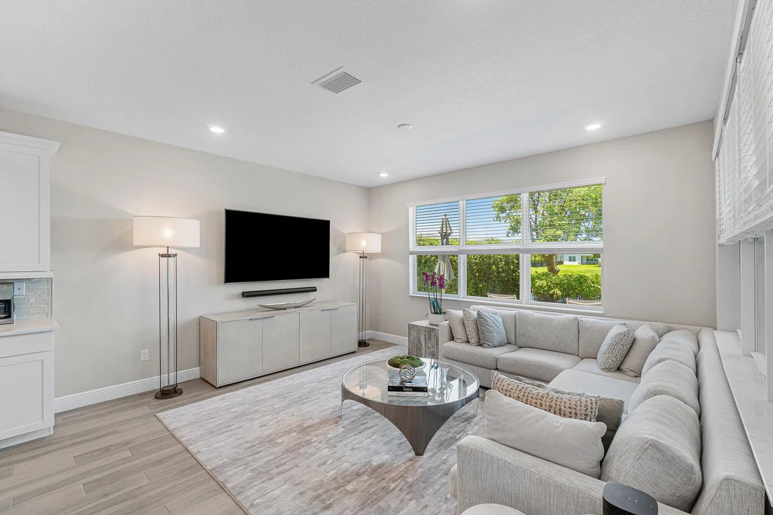 Photo of 1091 Verde Court