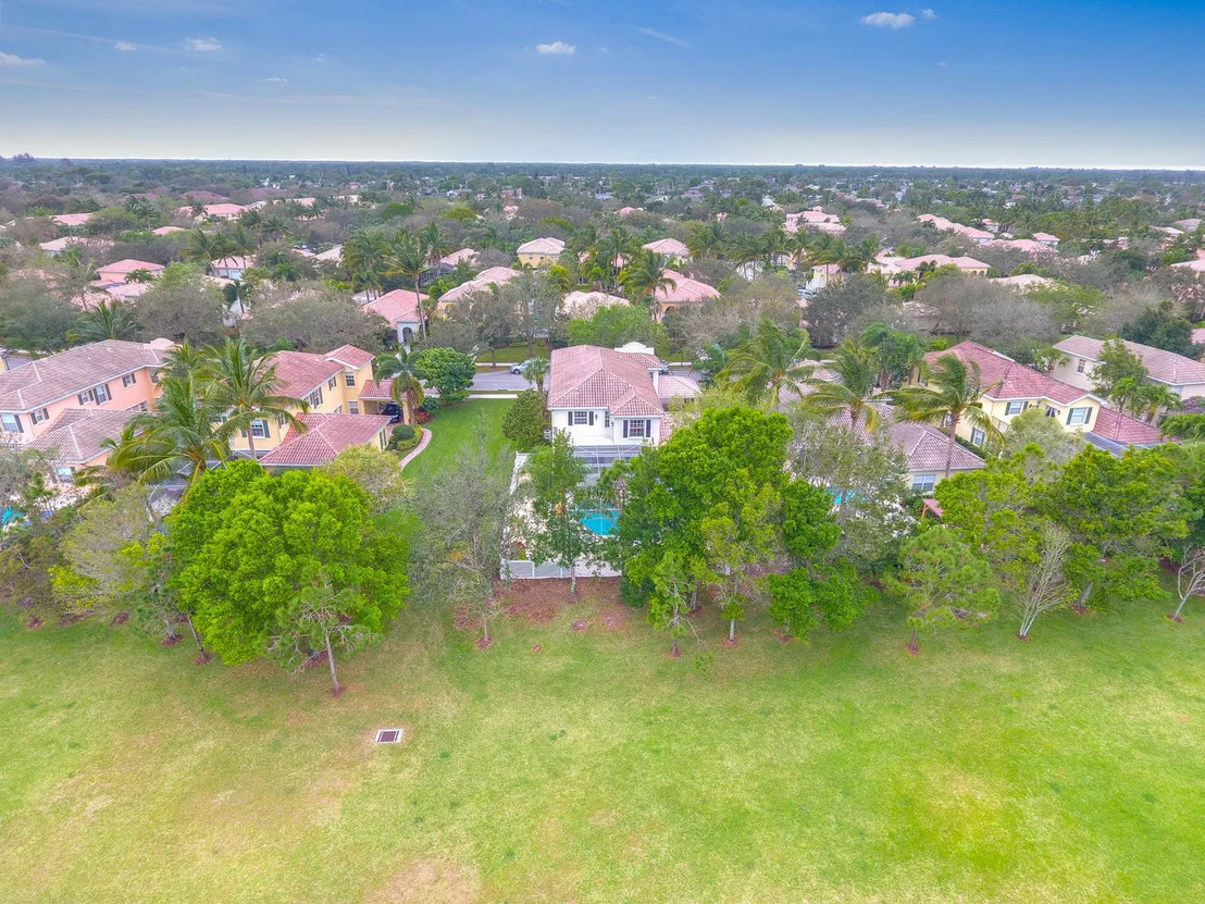 Photo of 4019 Community Drive
