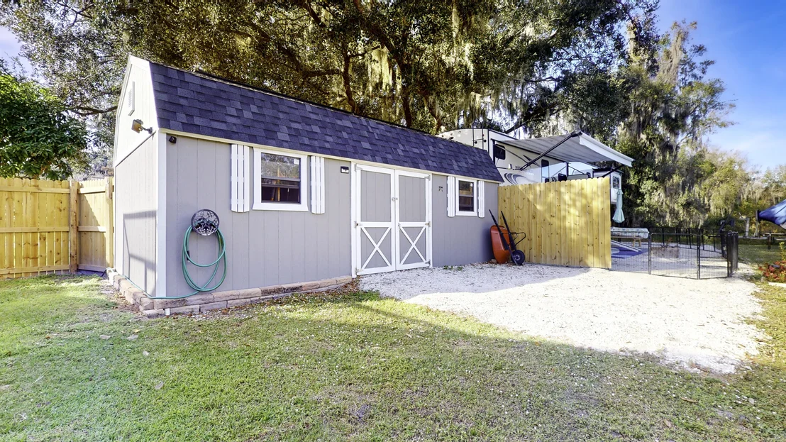 Photo of 1332 N Oak Ridge Drive