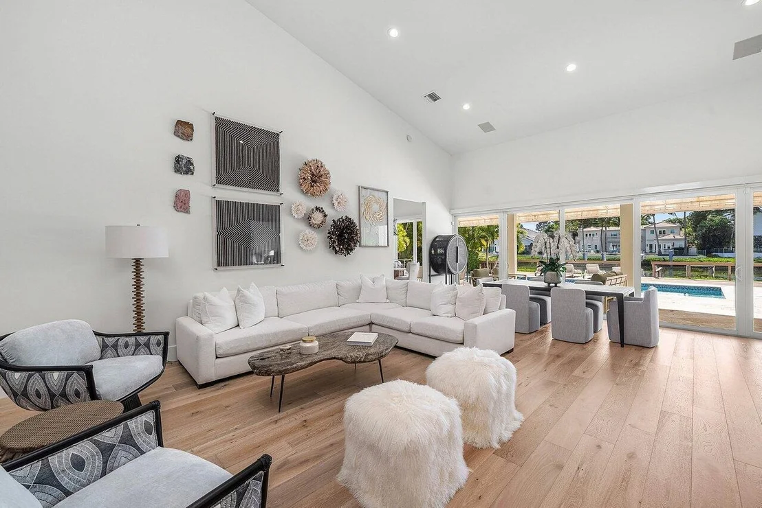 Photo of 215 Island Drive