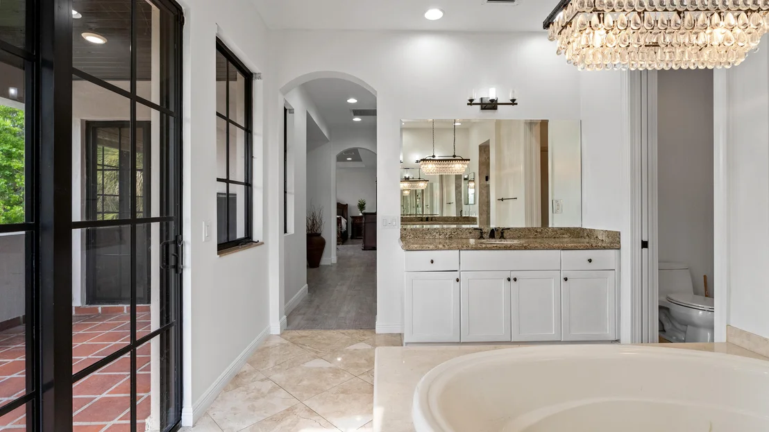 Photo of 9521 Eden Manor
