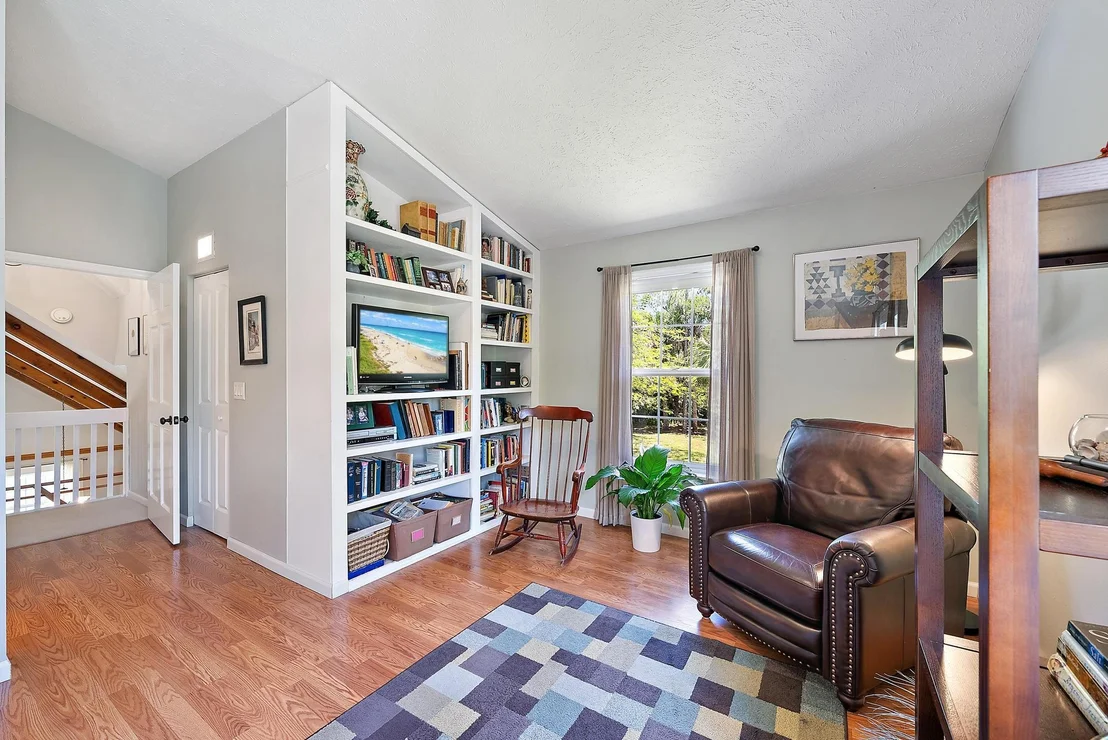 Photo of 15244 96th Street N