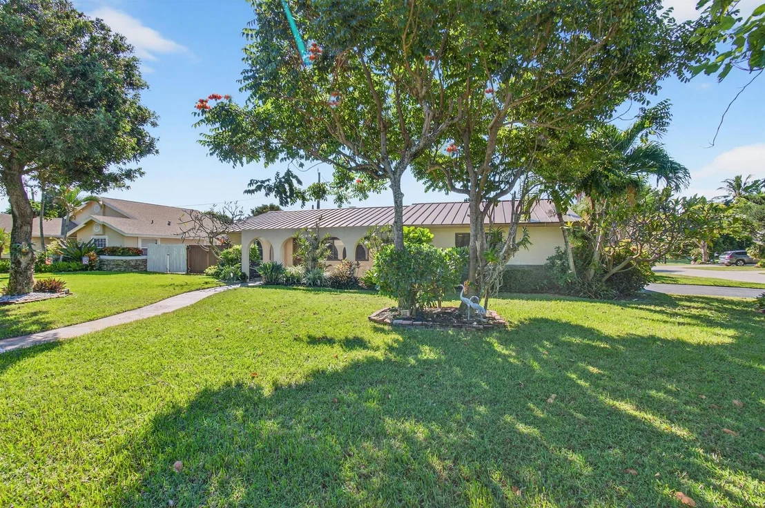 Photo of 714 Heron Drive