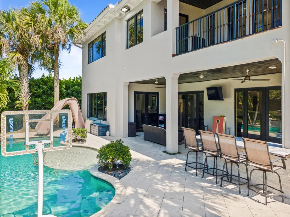 Photo of 9521 Eden Manor