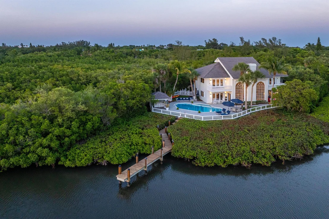 Photo of 1635 S Highway A1a