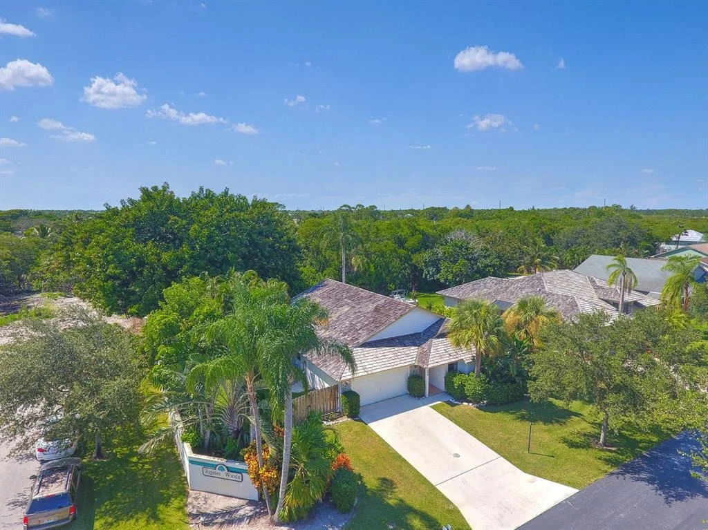 Photo of 309 Jupiter Woods Drive