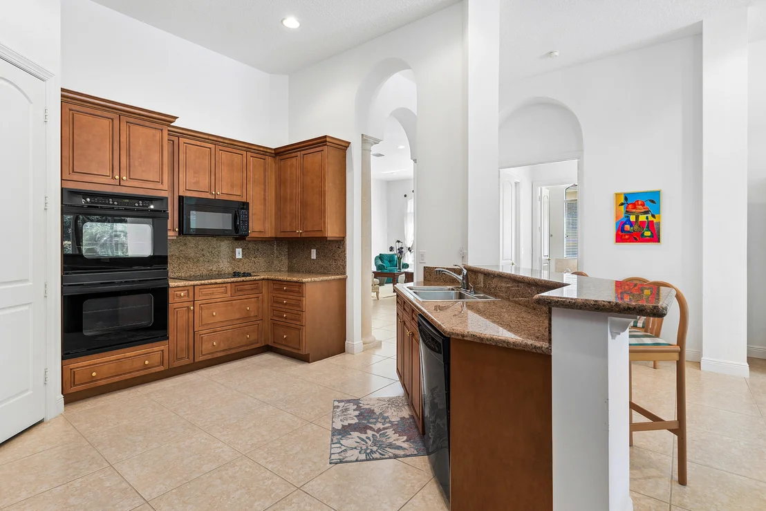 Photo of 8102 Valhalla Drive