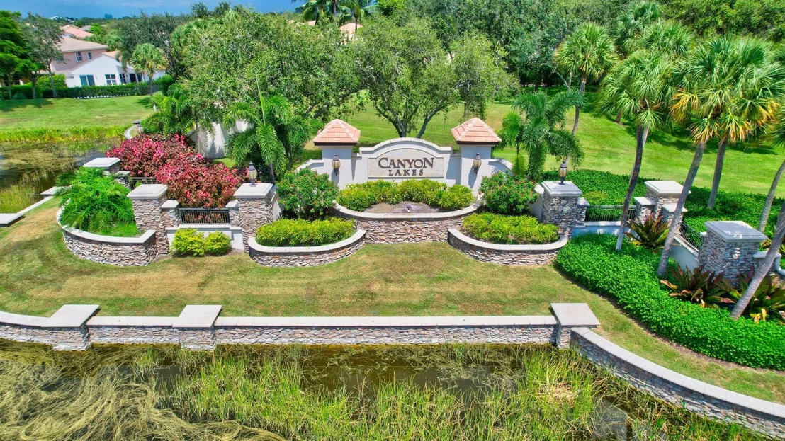 Photo of 10749 Castle Oak Drive