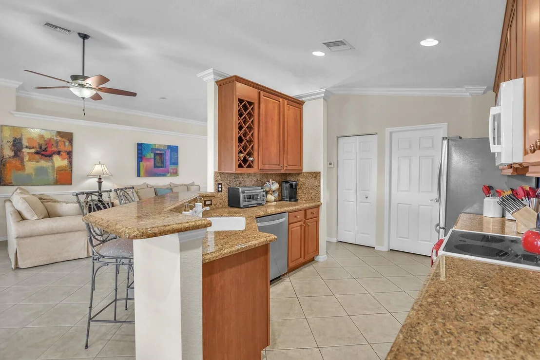 Photo of 12175 Roma Road