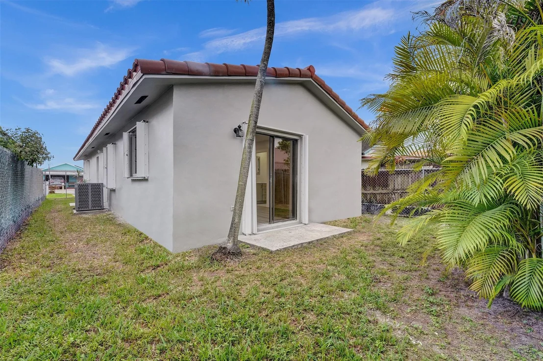 Photo of 4250 W 10th Avenue